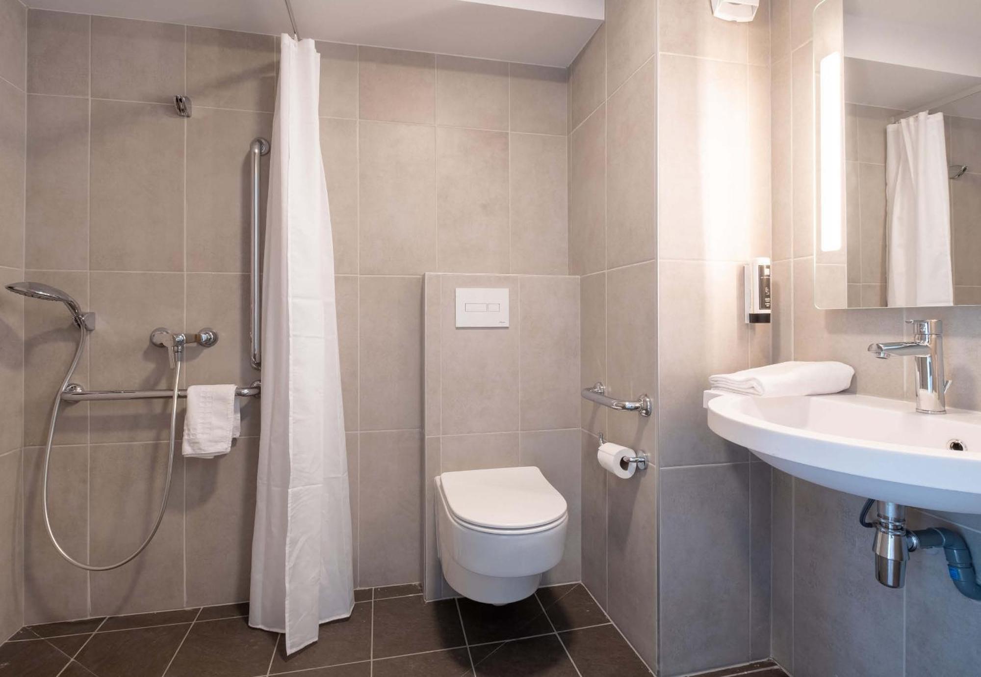 B&B Hotel Cluses Sud Luaran gambar